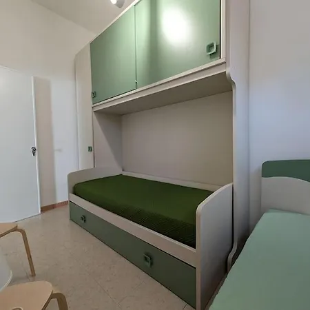 Casa-torre Dell'orso-parcheggio In Proprieta. *