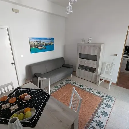 Holiday home Casa-torre Dell'orso-parcheggio In Proprieta. *