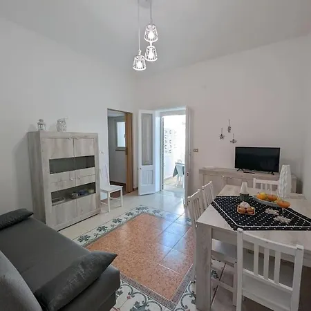 Casa-torre Dell'orso-parcheggio In Proprieta.
