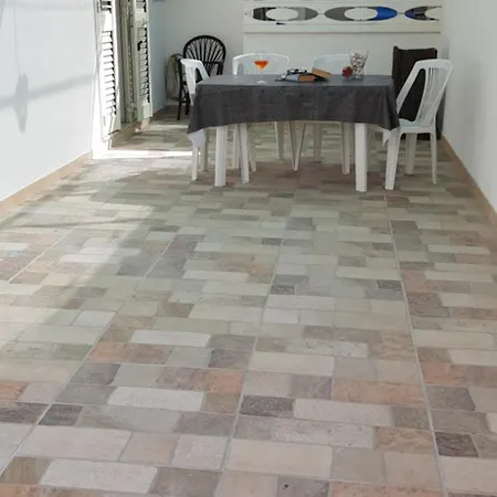 Casa-torre Dell'orso-parcheggio In Proprieta. Holiday home *